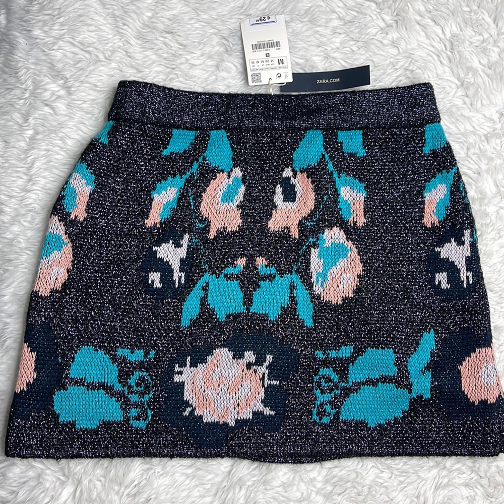 Zara woman’s knit sweater skirt medium 16 inches length